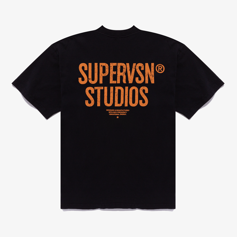 STUDIO STACKED TEE (BLACK)